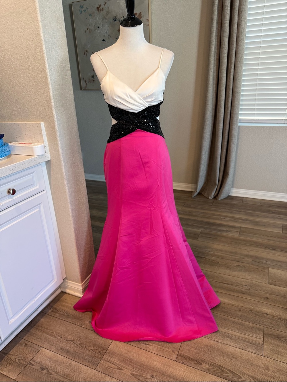 Masquerade size 7 Elegant Fuchsia and White Evening Gown with Black Sequin Waist